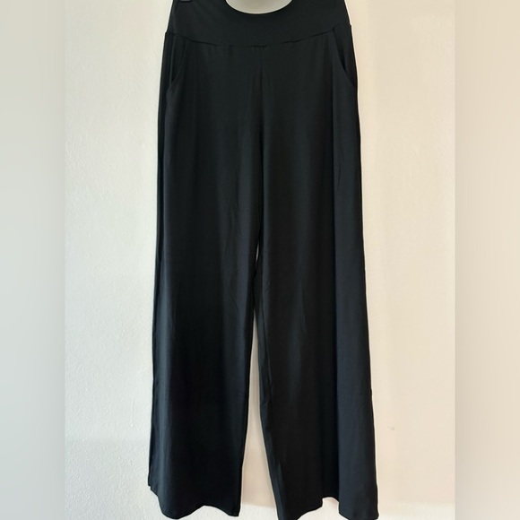 Pants - Unbranded black wide leg trousers, small, new without tags, with pockets.